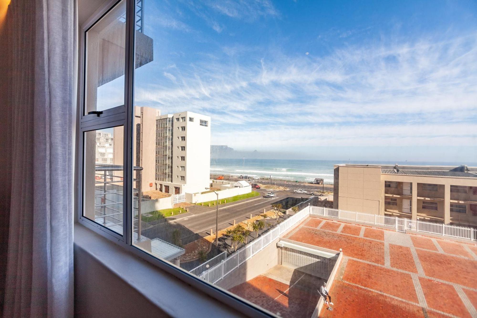 Luxury Ocean View Beachfront 2 Bed Apartment -206 The Waves, Blouberg, Cape Town Bloubergstrand Exterior foto