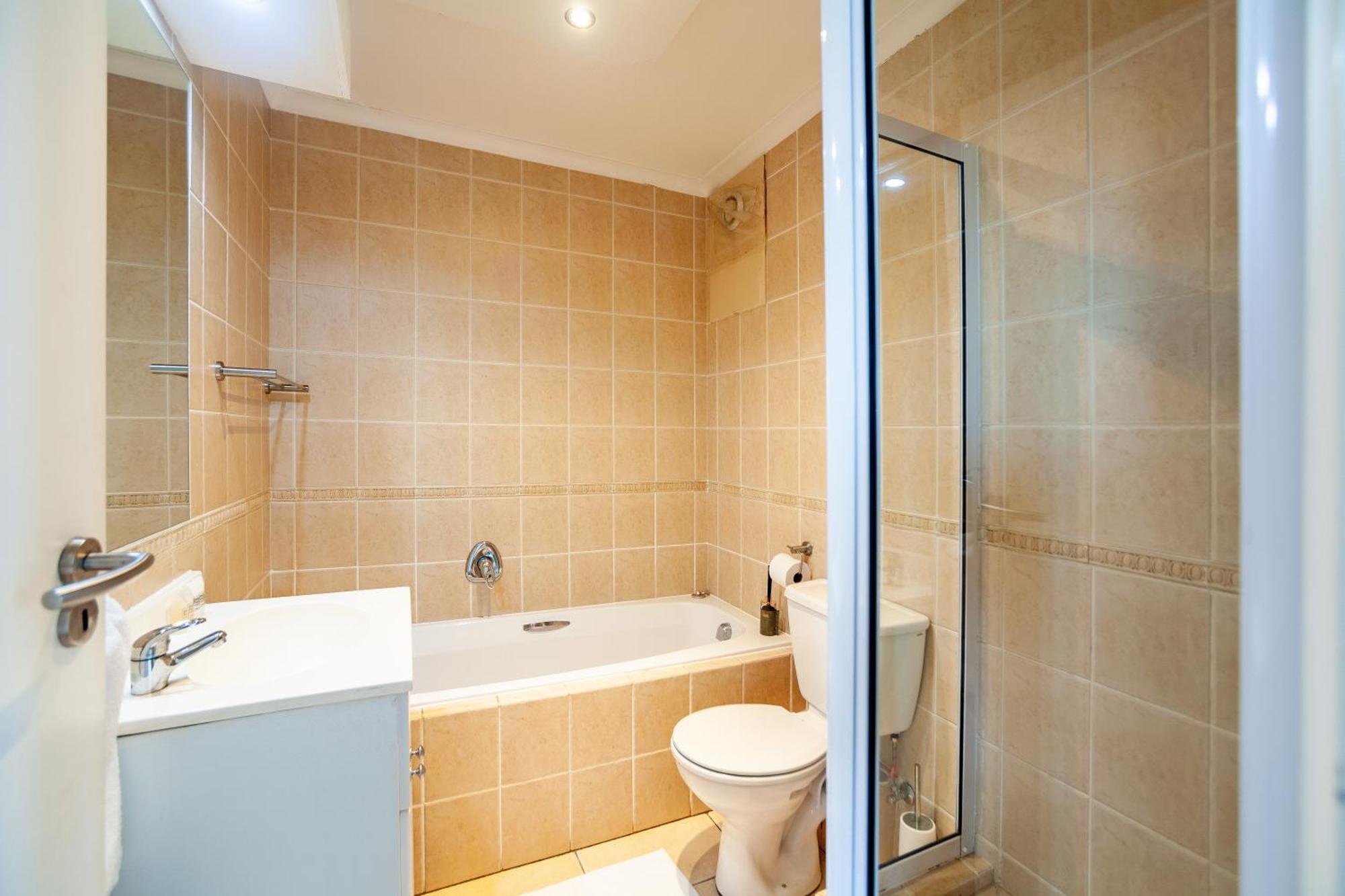 Luxury Ocean View Beachfront 2 Bed Apartment -206 The Waves, Blouberg, Cape Town Bloubergstrand Exterior foto