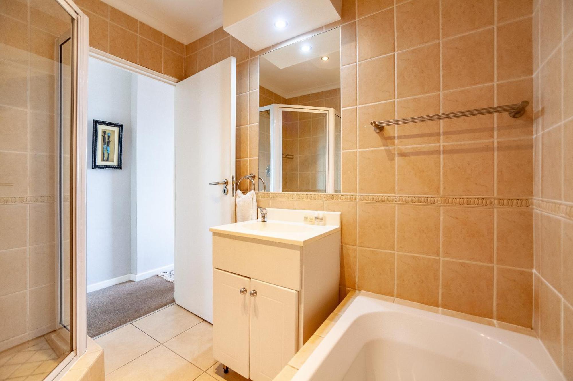 Luxury Ocean View Beachfront 2 Bed Apartment -206 The Waves, Blouberg, Cape Town Bloubergstrand Exterior foto